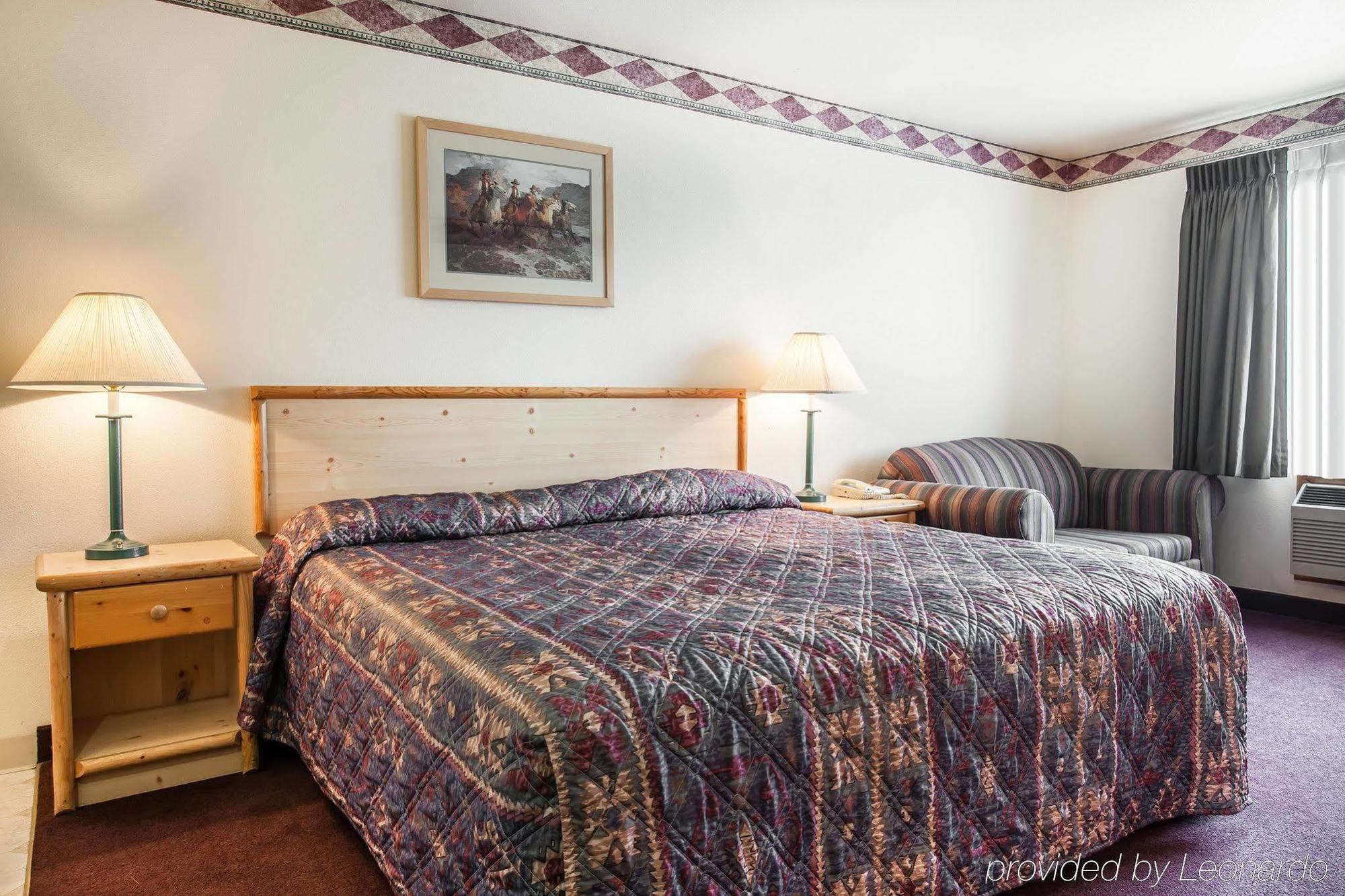 Rodeway Inn & Suites Spokane Valley Exterior foto